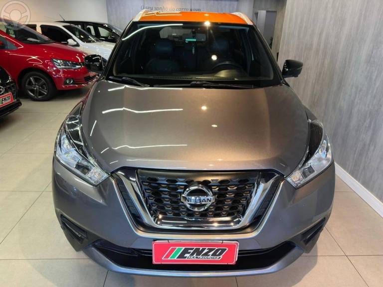 NISSAN - KICKS 1.6 16V FLEX SL PACK TECH 4P XTRONIC - 2017/2018 - CINZA - R$ 85.900,00