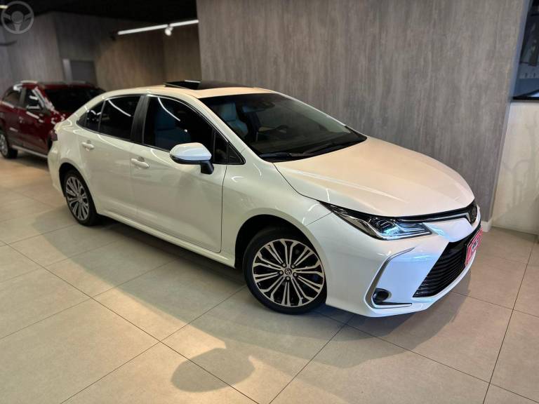 TOYOTA - COROLLA 2.0 ALTIS PREMIUM 16V FLEX 4P AUTOMÁTICO - 2021/2021 - BRANCA - R$ 139.900,00