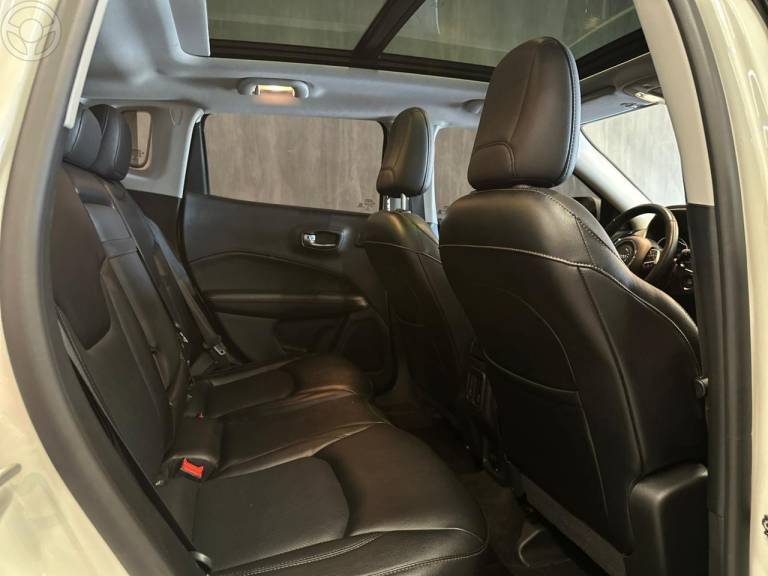 JEEP - COMPASS 2.0 16V DIESEL LIMITED 4X4 AUTOMÁTICO - 2020/2020 - BRANCA - R$ 123.900,00