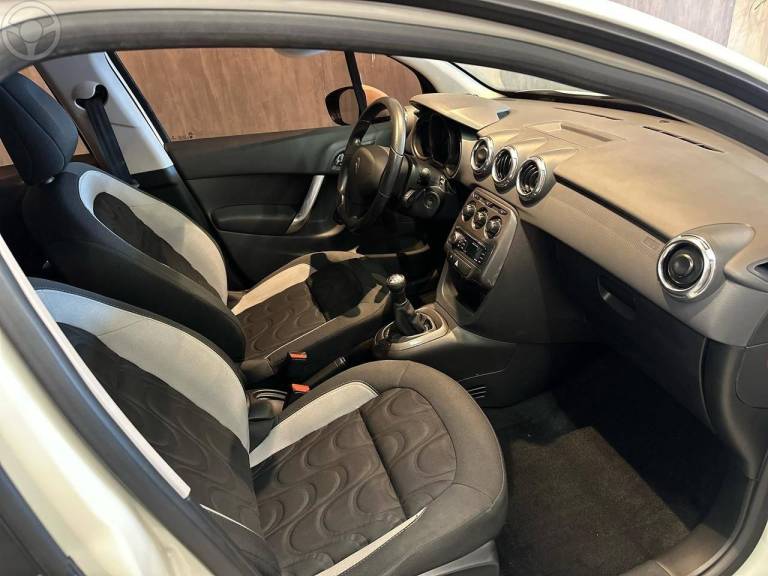 CITROËN - C3 1.5 TENDANCE 8V FLEX 4P MANUAL - 2014/2015 - BRANCA - R$ 44.900,00