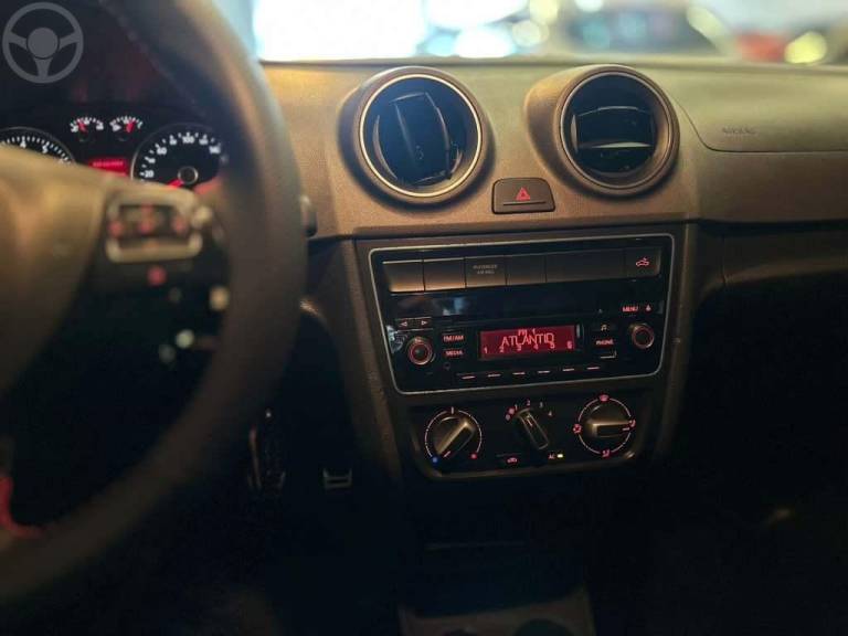 VOLKSWAGEN - SAVEIRO 1.6 CROSS CE 8V FLEX 2P MANUAL - 2013/2014 - VERMELHA - R$ 66.900,00