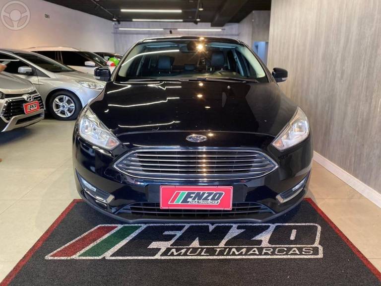 FORD - FOCUS 2.0 TITANIUM SEDAN 16V FLEX 4P AUTOMÁTICO - 2016/2017 - PRETA - R$ 69.900,00