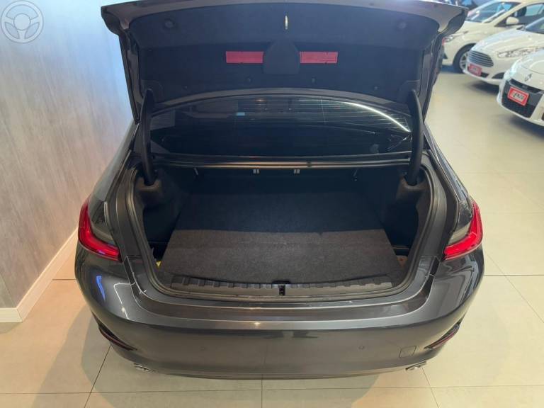 BMW - 320I 2.0 M SPORT 16V TURBO 4P AUTOMÁTICO - 2019/2020 - CINZA - R$ 203.900,00