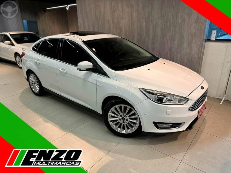 FORD - FOCUS 2.0 TITANIUM PLUS SEDAN 16V FLEX 4P AUTOMÁTICO - 2015/2016 - BRANCA - R$ 68.900,00