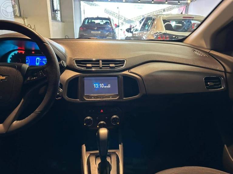 CHEVROLET - ONIX 1.4 MPFI LTZ 8V FLEX 4P AUTOMÁTICO - 2014/2015 - BRANCA - R$ 59.900,00