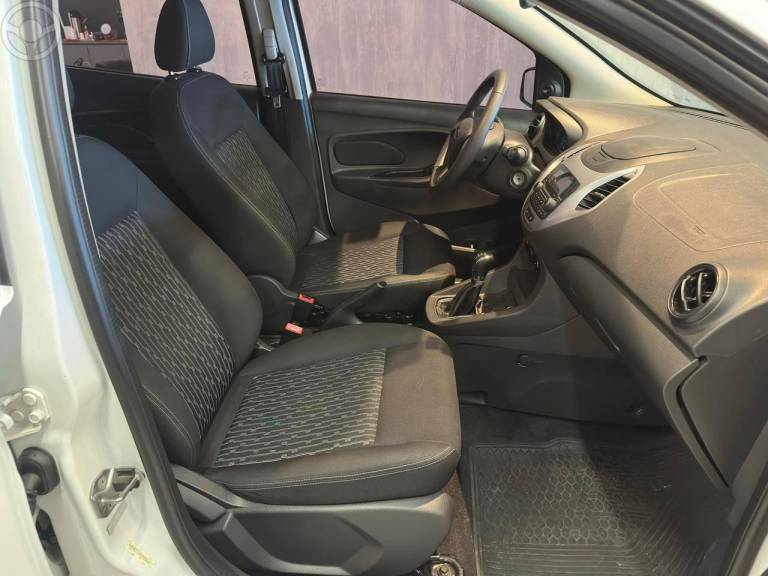 FORD - KA 1.0 SE PLUS 12V FLEX 4P MANUAL - 2018/2019 - BRANCA - R$ 48.900,00
