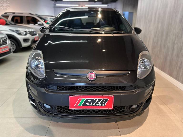 FIAT - PUNTO 1.8 BLACKMOTION 16V FLEX 4P AUTOMATIZADO - 2015/2016 - PRETA - R$ 51.900,00