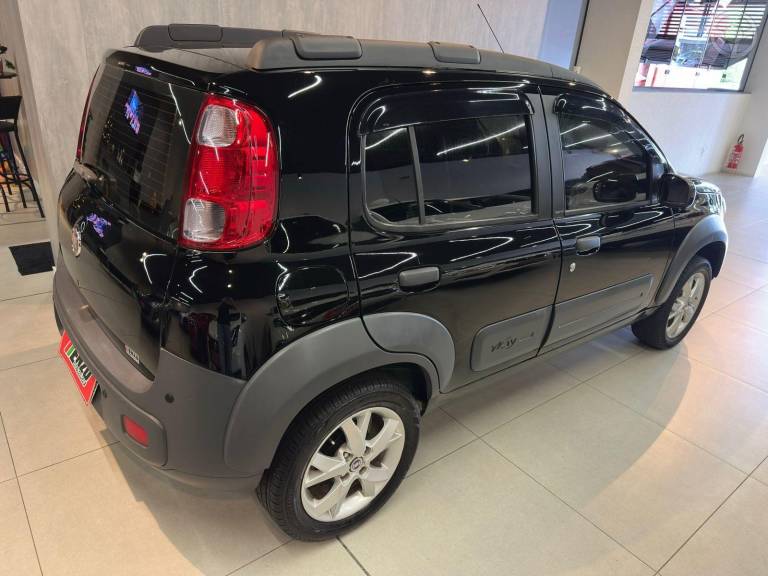 FIAT - UNO 1.0 EVO WAY 8V FLEX 4P MANUAL - 2010/2011 - PRETA - R$ 32.900,00