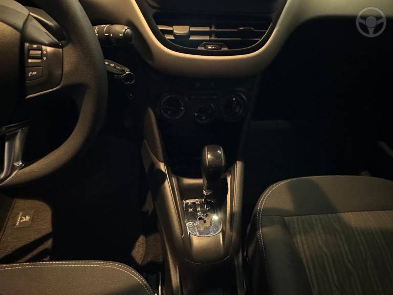 PEUGEOT - 2008 1.6 16V FLEX ALLURE 4P AUTOMÁTICO - 2019/2020 - MARROM - R$ 66.900,00