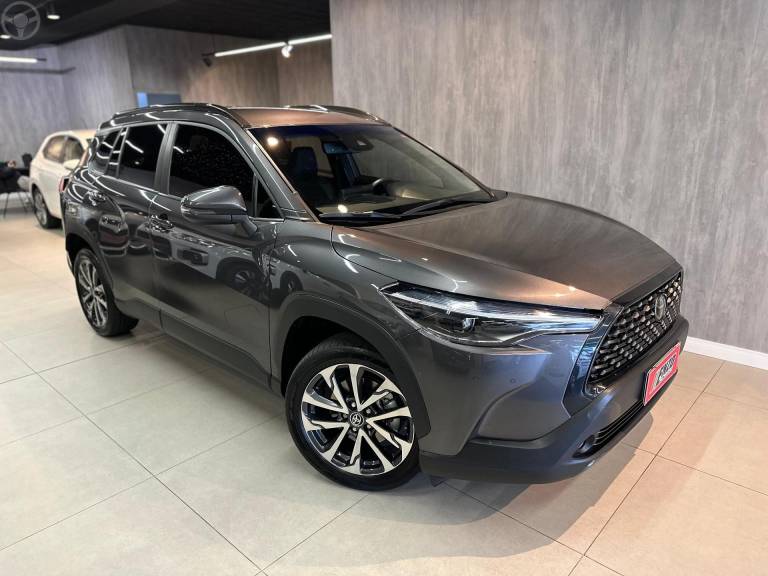TOYOTA - COROLLA 2.0 CROSS XRE 16V FLEX 4P AUTOMÁTICO - 2022/2023 - CINZA - R$ 150.900,00
