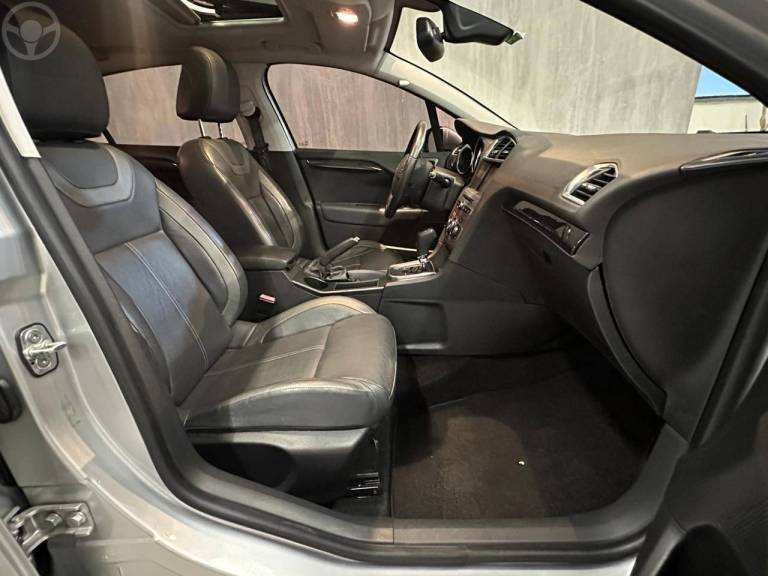 CITROËN - C4 LOUNGE 1.6 EXCLUSIVE 16V TURBO FLEX 4P AUTOMÁTICO - 2017/2018 - PRATA - R$ 64.900,00