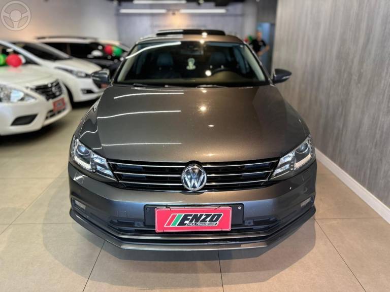 VOLKSWAGEN - JETTA 2.0 TSI HIGHLINE 211CV 4P DSG - 2015/2016 - CINZA - R$ 89.900,00