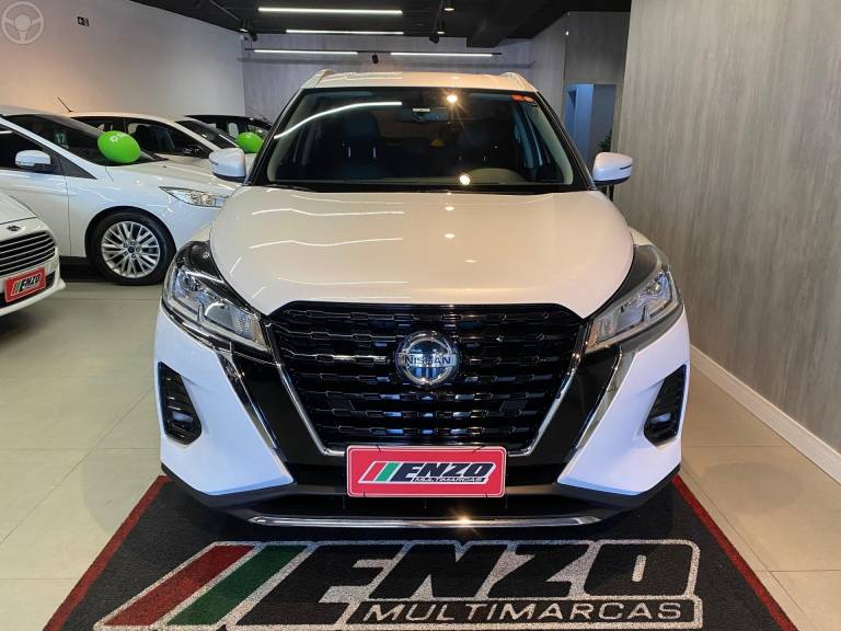 NISSAN - KICKS 1.6 ADVANCE 16V PLUS CVT FLEX 4P AUTOMÁTICO - 2022/2022 - BRANCA - R$ 105.900,00