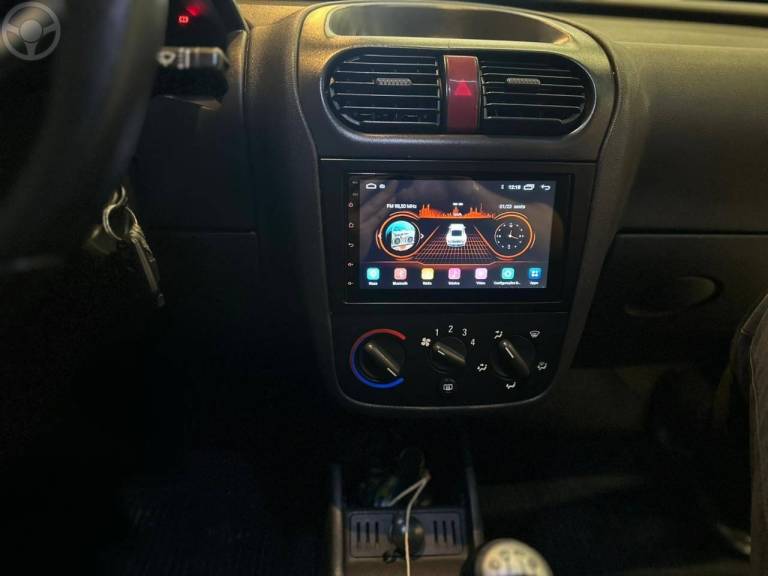 CHEVROLET - CORSA 1.4 MPFI MAXX 8V FLEX 4P MANUAL - 2010/2011 - CINZA - R$ 34.900,00