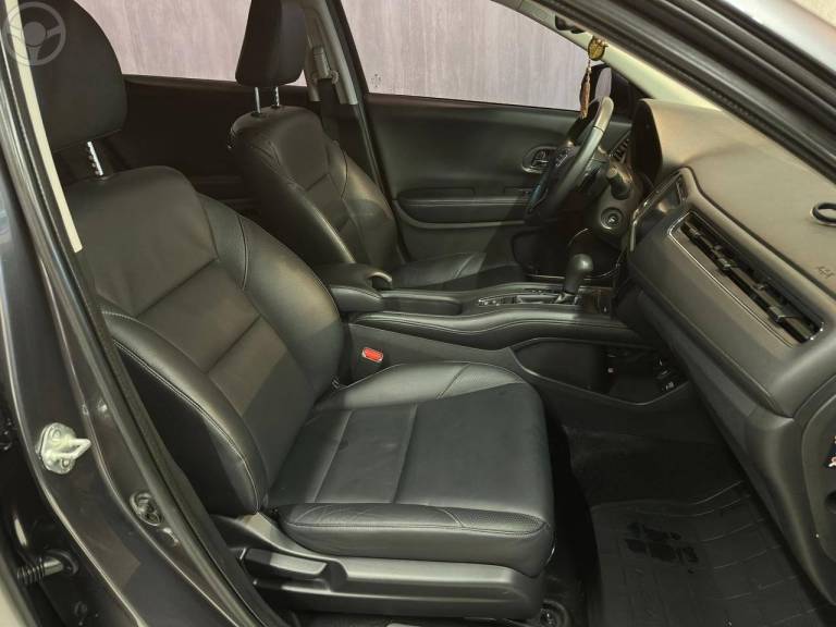 HONDA - HR-V 1.8 16V FLEX TOURING 4P AUTOMÁTICO - 2018/2018 - CINZA - R$ 107.900,00