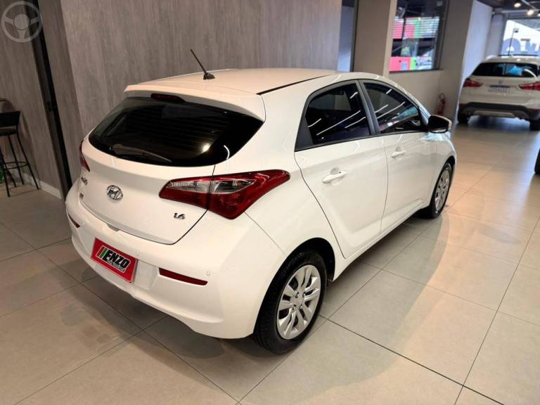 HYUNDAI - HB20 1.6 COMFORT 16V FLEX 4P MANUAL - 2016/2016 - BRANCA - R$ 55.900,00