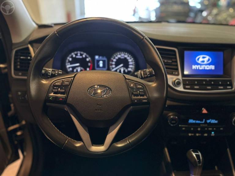 HYUNDAI - TUCSON 1.6 GLS TURBO 4P AUTOMÁTICO - 2020/2021 - CINZA - R$ 123.900,00
