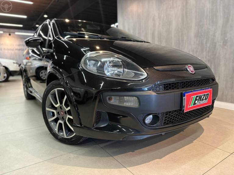 FIAT - PUNTO 1.8 BLACKMOTION 16V FLEX 4P AUTOMATIZADO - 2015/2016 - PRETA - R$ 51.900,00
