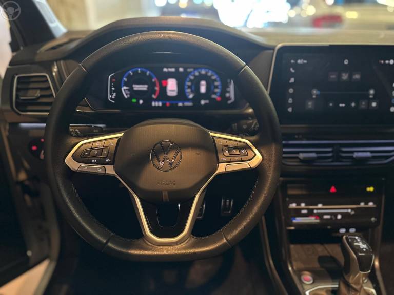 VOLKSWAGEN - T-CROSS 1.4 HIGHLINE TSI 16V FLEX 4P AUTOMÁTICO - 2024/2025 - BRANCA - R$ 158.900,00