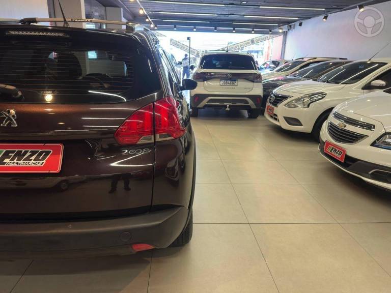 PEUGEOT - 2008 1.6 16V FLEX ALLURE 4P AUTOMÁTICO - 2019/2020 - MARROM - R$ 66.900,00