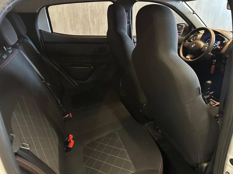 RENAULT - KWID 1.0 12V SCE FLEX ZEN MANUAL - 2021/2022 - BRANCA - R$ 46.900,00