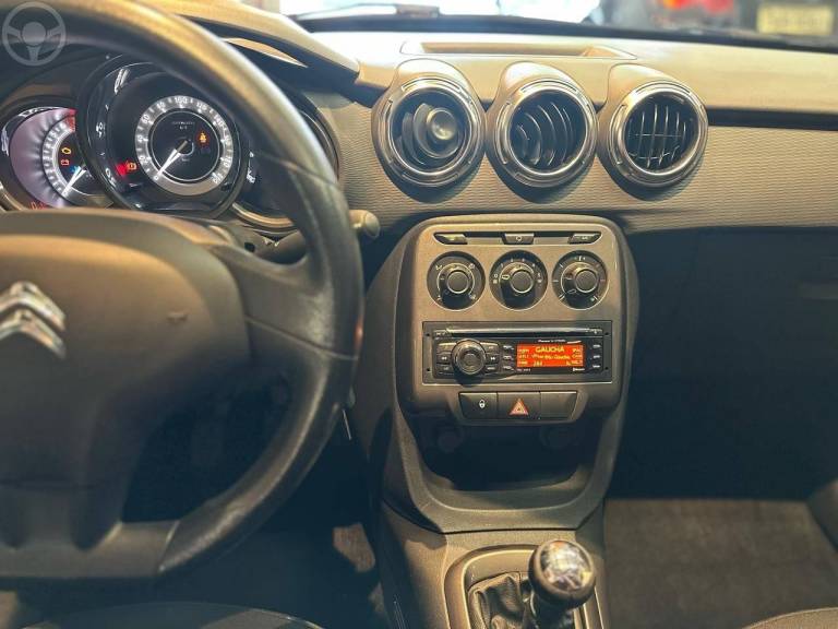 CITROËN - C3 1.5 TENDANCE 8V FLEX 4P MANUAL - 2014/2015 - BRANCA - R$ 44.900,00