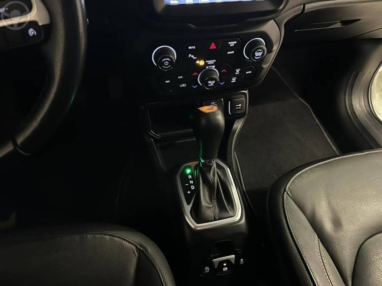 JEEP - RENEGADE 1.8 16V FLEX LONGITUDE 4P AUTOMÁTICO - 2021/2021 - BRANCA - R$ 88.900,00