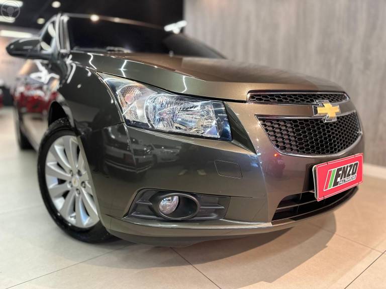 CHEVROLET - CRUZE 1.8 LTZ SPORT6 16V FLEX 4P AUTOMÁTICO - 2013/2013 - CINZA - R$ 63.900,00