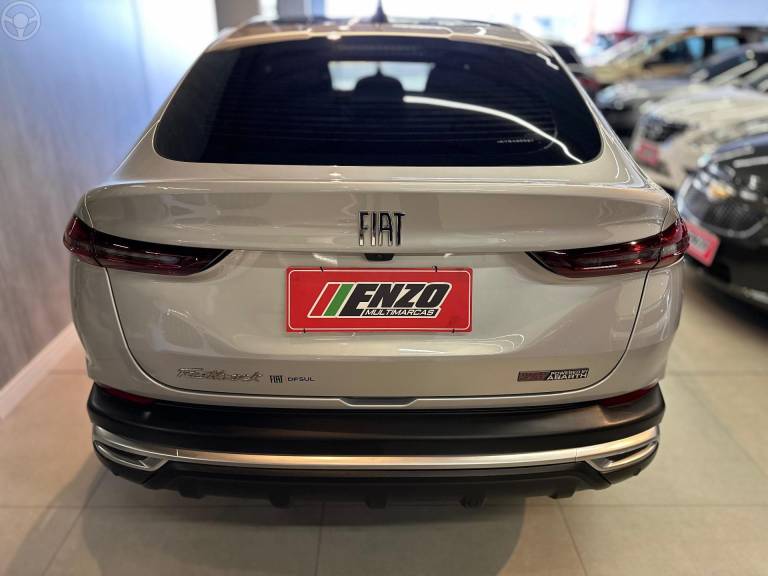 FIAT - FASTBACK 1.3 LIMITED EDITION 270 TURBO FLEX 4P AUTOMÁTICO - 2023/2024 - PRATA - R$ 126.900,00