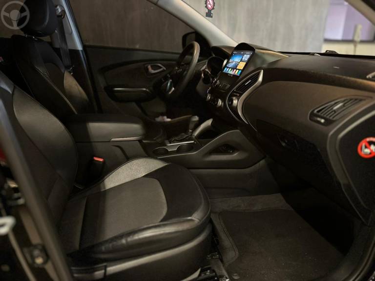HYUNDAI - IX35 2.0 16V FLEX 4P AUTOMÁTICO - 2016/2017 - PRETA - R$ 84.900,00