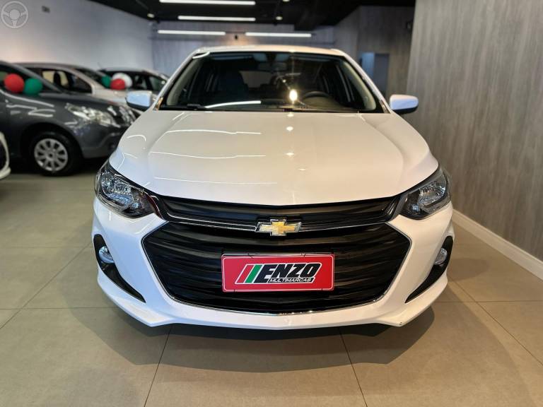 CHEVROLET - ONIX 1.0 LTZ 12V TURBO FLEX 4P MANUAL - 2021/2021 - BRANCA - R$ 73.900,00