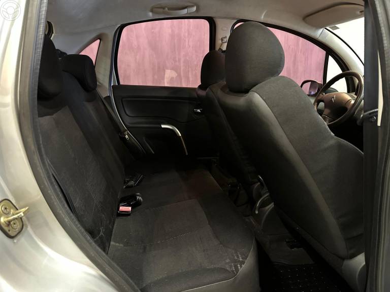 CITROËN - C3 1.6 I GLX 16V FLEX 4P MANUAL - 2005/2006 - PRATA - R$ 24.900,00