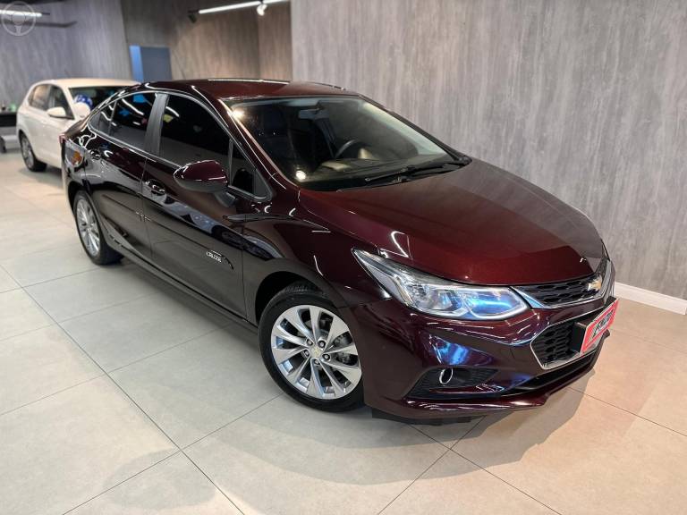 CHEVROLET - CRUZE 1.4 TURBO LT 16V FLEX 4P AUTOMÁTICO - 2017/2017 - VERMELHA - R$ 85.900,00