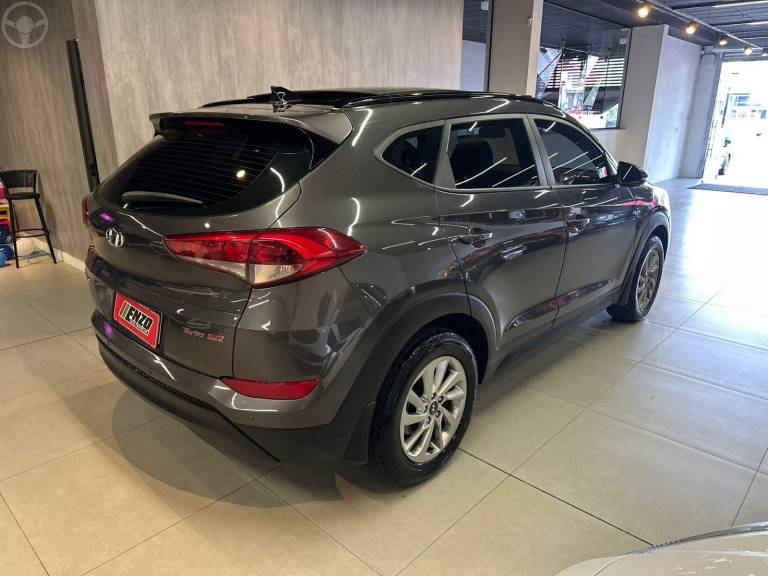HYUNDAI - TUCSON 1.6 GLS TURBO 4P AUTOMÁTICO - 2020/2021 - CINZA - R$ 123.900,00