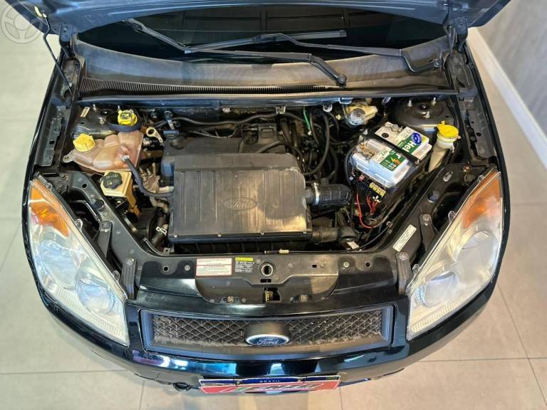 FORD - FIESTA 1.6 ROCAM SEDAN 8V FLEX 4P MANUAL - 2008/2008 - PRETA - R$ 22.900,00