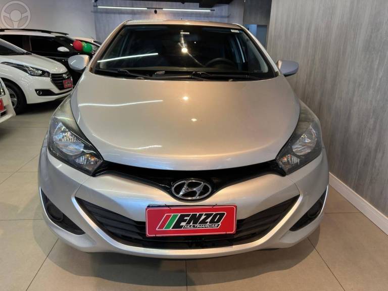 HYUNDAI - HB20 1.0 COMFORT 12V FLEX 4P MANUAL - 2015/2015 - PRATA - R$ 45.900,00