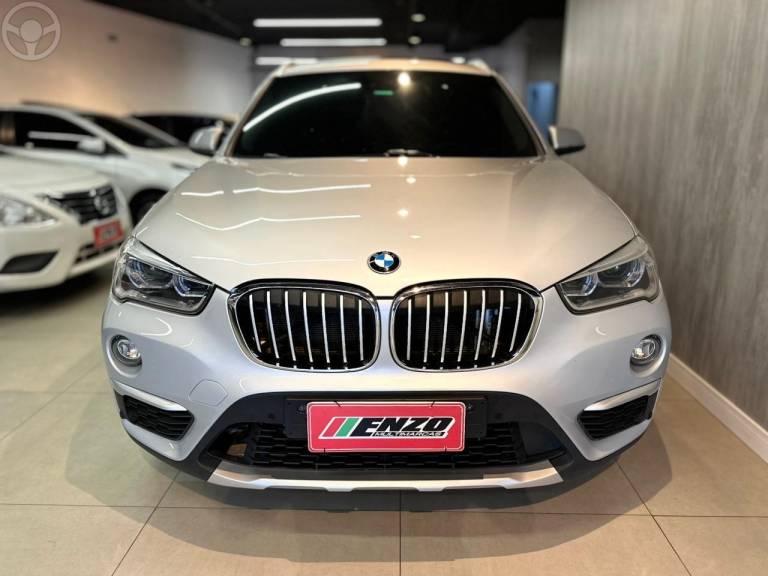 BMW - X1 2.0 16V TURBO SDRIVE20I X-LINE 4P AUTOMÁTICO - 2019/2019 - PRATA - R$ 134.900,00