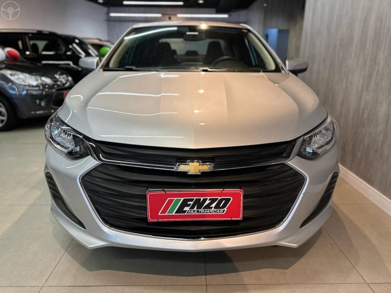 CHEVROLET - ONIX 1.0 LT 12V FLEX 4P MANUAL - 2022/2023 - PRATA - R$ 74.900,00