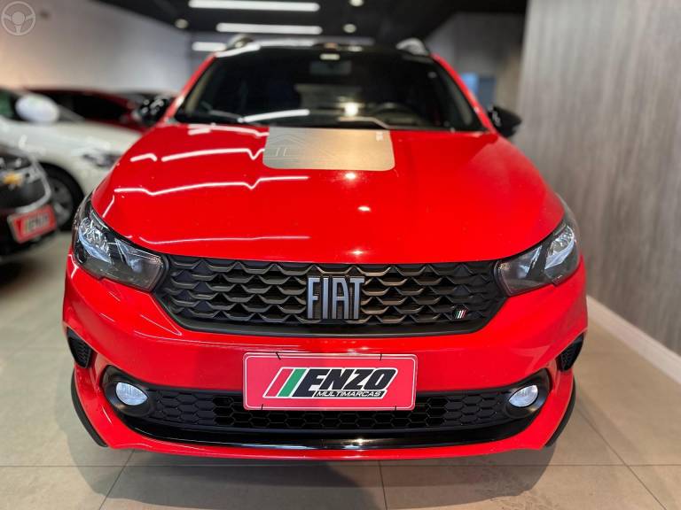 FIAT - ARGO 1.3 FIREFLY TREKKING FLEX 4P MANUAL - 2022/2022 - VERMELHA - R$ 75.900,00