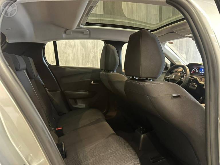 PEUGEOT - 208 1.6 ACTIVE PACK 16V FLEX 4P AUTOMÁTICO - 2020/2021 - PRATA - R$ 71.900,00