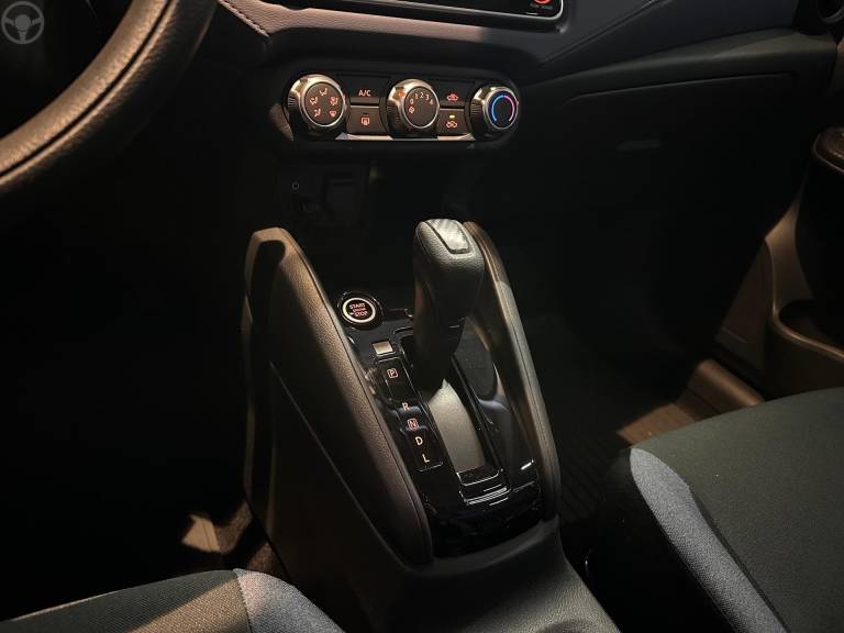 NISSAN - VERSA 1.6 SENSE 16V FLEX 4P AUTOMÁTICO - 2024/2025 - CINZA - R$ 105.900,00