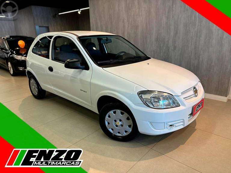 CHEVROLET - CELTA 1.0 MPFI VHC SPIRIT 8V FLEX 2P MANUAL - 2010/2011 - BRANCA - R$ 27.900,00