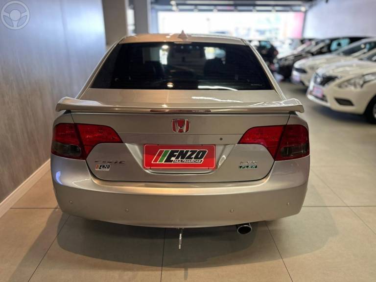 HONDA - CIVIC 1.8 LXS 16V FLEX 4P MANUAL - 2008/2008 - PRATA - R$ 51.900,00