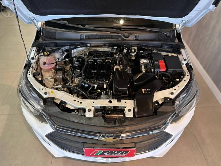 CHEVROLET - ONIX 1.0 LT 12V FLEX 4P MANUAL - 2020/2020 - BRANCA - R$ 59.900,00