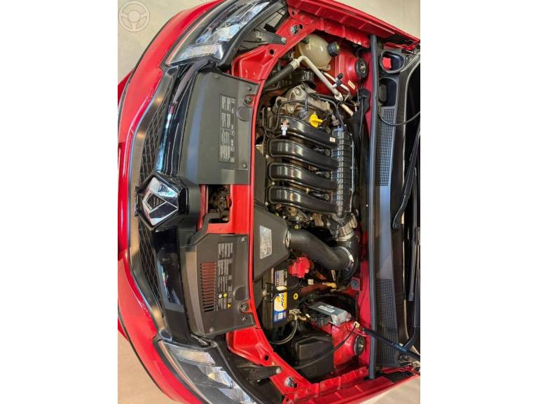 RENAULT - SANDERO 2.0 RS 16V FLEX 4P MANUAL - 2015/2016 - VERMELHA - R$ 61.900,00