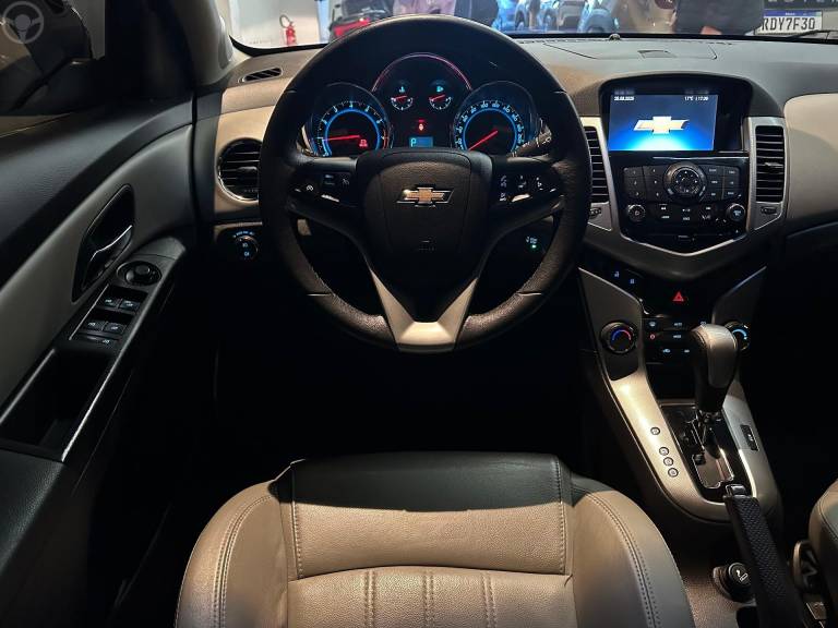 CHEVROLET - CRUZE 1.8 LTZ SPORT6 16V FLEX 4P AUTOMÁTICO - 2013/2013 - CINZA - R$ 63.900,00