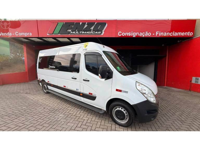 RENAULT - MASTER 2.3 DCI MINIBUS EXECUTIVE L3H2 1 16V DIESEL 4P MANUAL - 2019/2020 - BRANCA - R$ 219.900,00