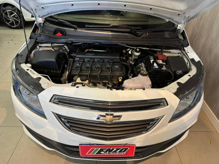 CHEVROLET - ONIX 1.4 MPFI LTZ 8V FLEX 4P AUTOMÁTICO - 2014/2015 - BRANCA - R$ 59.900,00