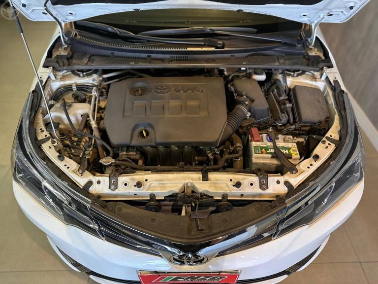 TOYOTA - COROLLA 2.0 XEI 16V FLEX 4P AUTOMÁTICO - 2018/2019 - BRANCA - R$ 110.900,00
