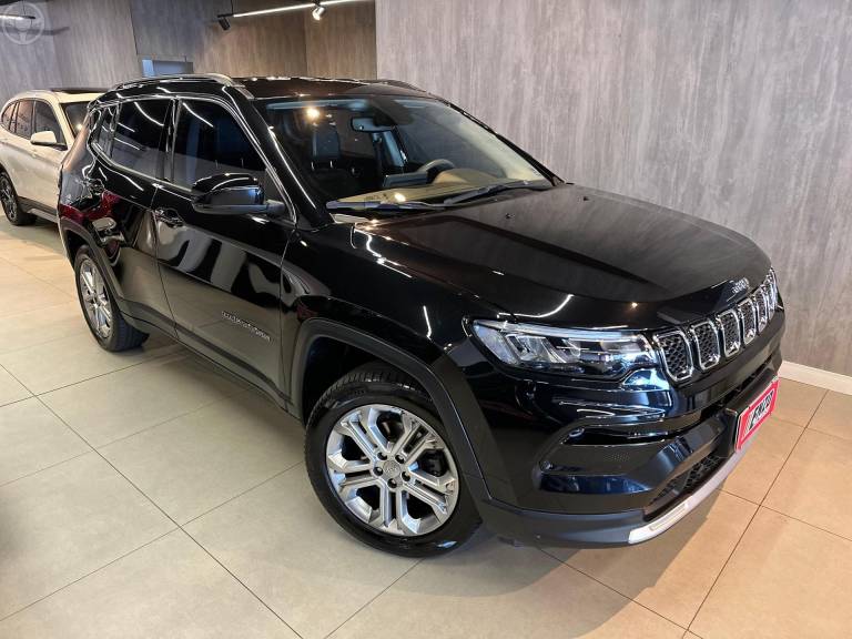 JEEP - COMPASS 1.3 LONGITUDE T270 16V TURBO 4X2 FLEX 4P AUTOMÁTICO - 2022/2022 - PRETA - R$ 134.900,00